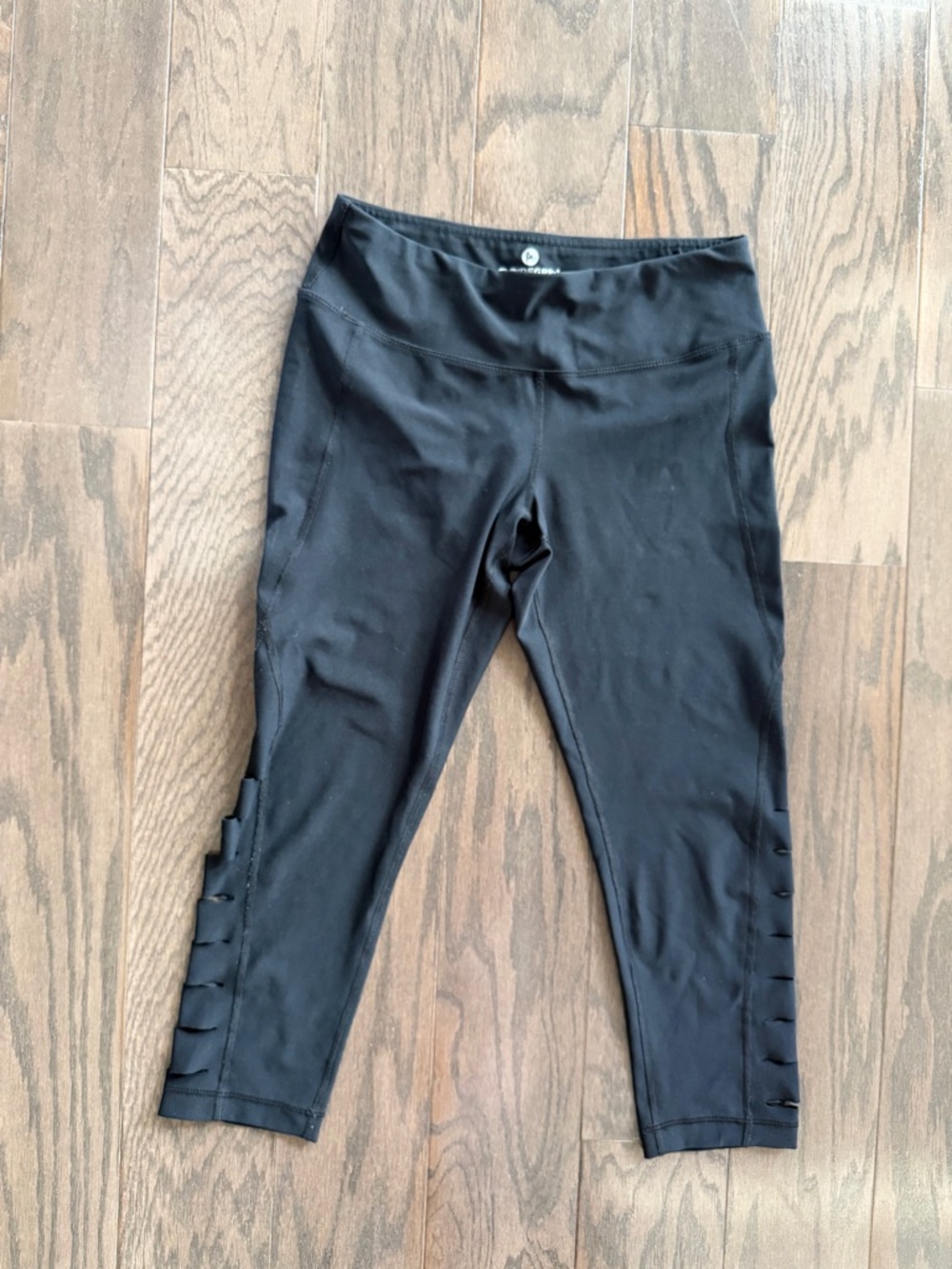 90 Degree By Reflex Black Capri Leggings with Side Slit Detail
